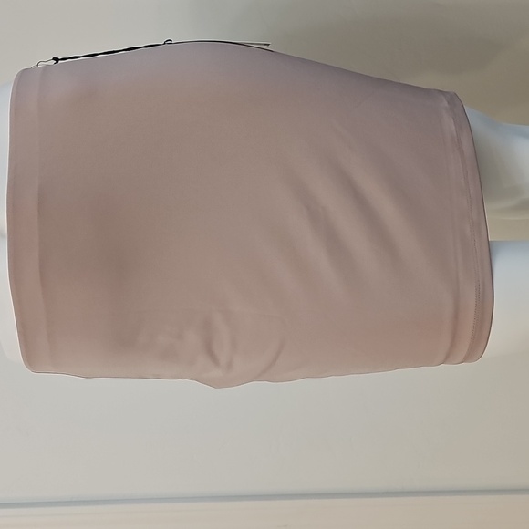 Leith Mini Bodycon Skirt - Picture 3 of 5